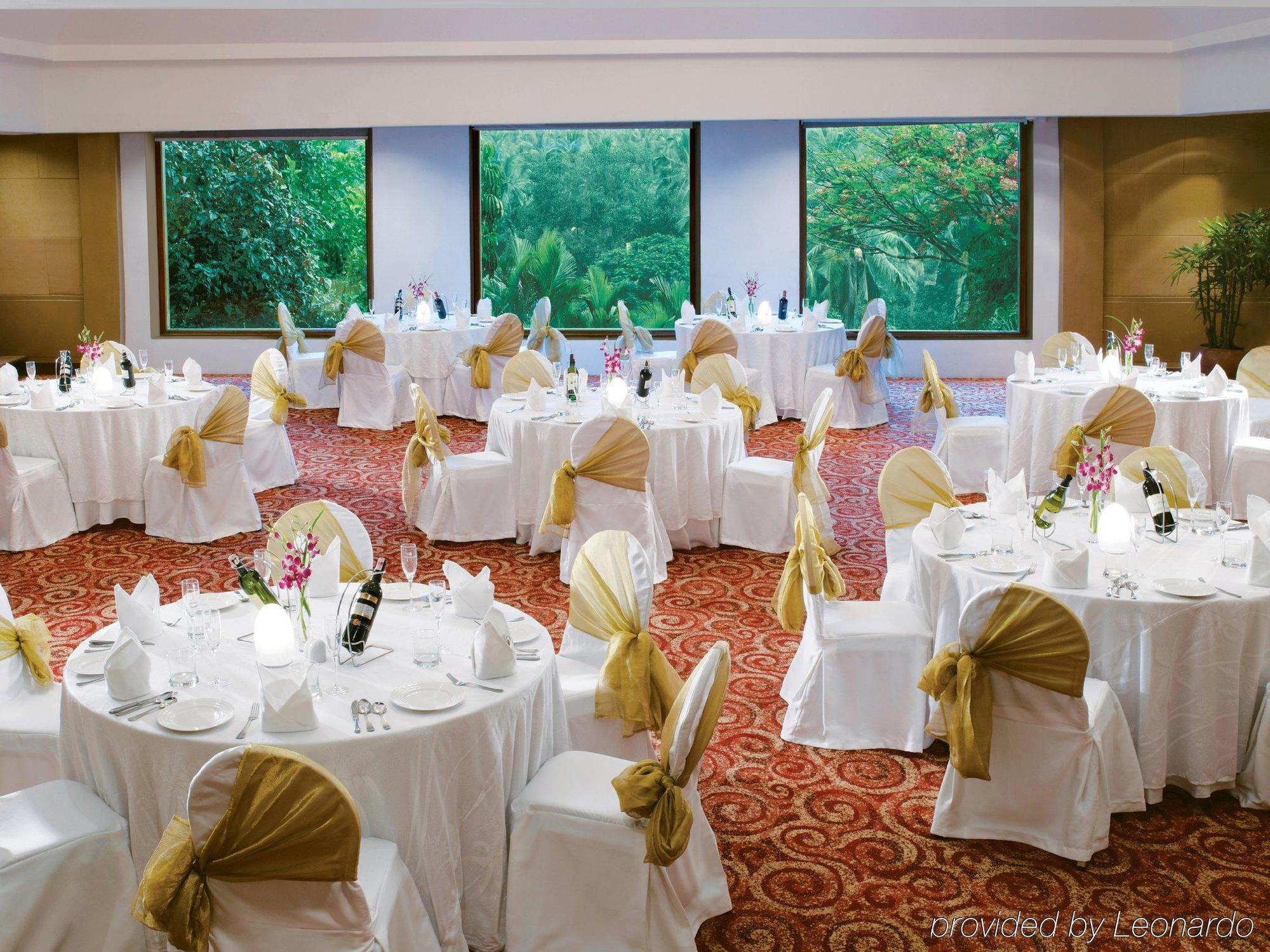Taj Green Cove Resort And Spa Kovalam Restaurant foto